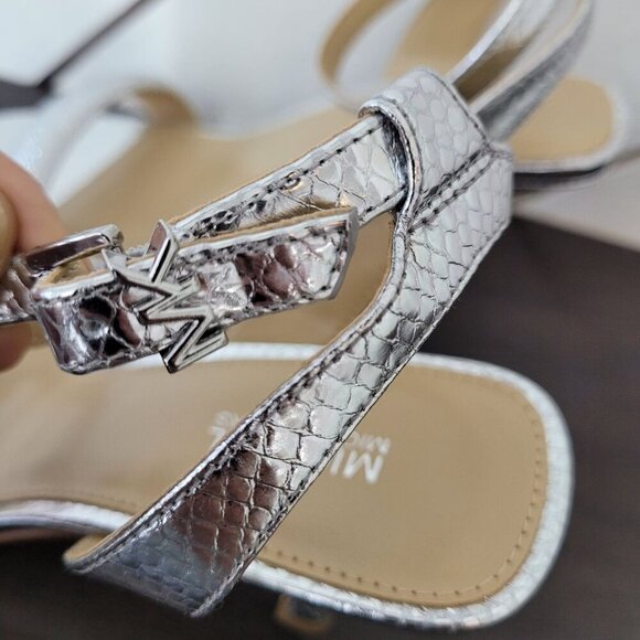 NEW Michael Kors Carrie Sandal Women's 6.5M Silver Metallic Leather Heels - Picture 4 of 13